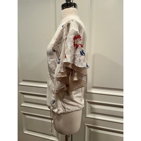 TINY from Anthropologie flutter sleeve embroidered floral cream top XS A582 - Picture 4 of 8